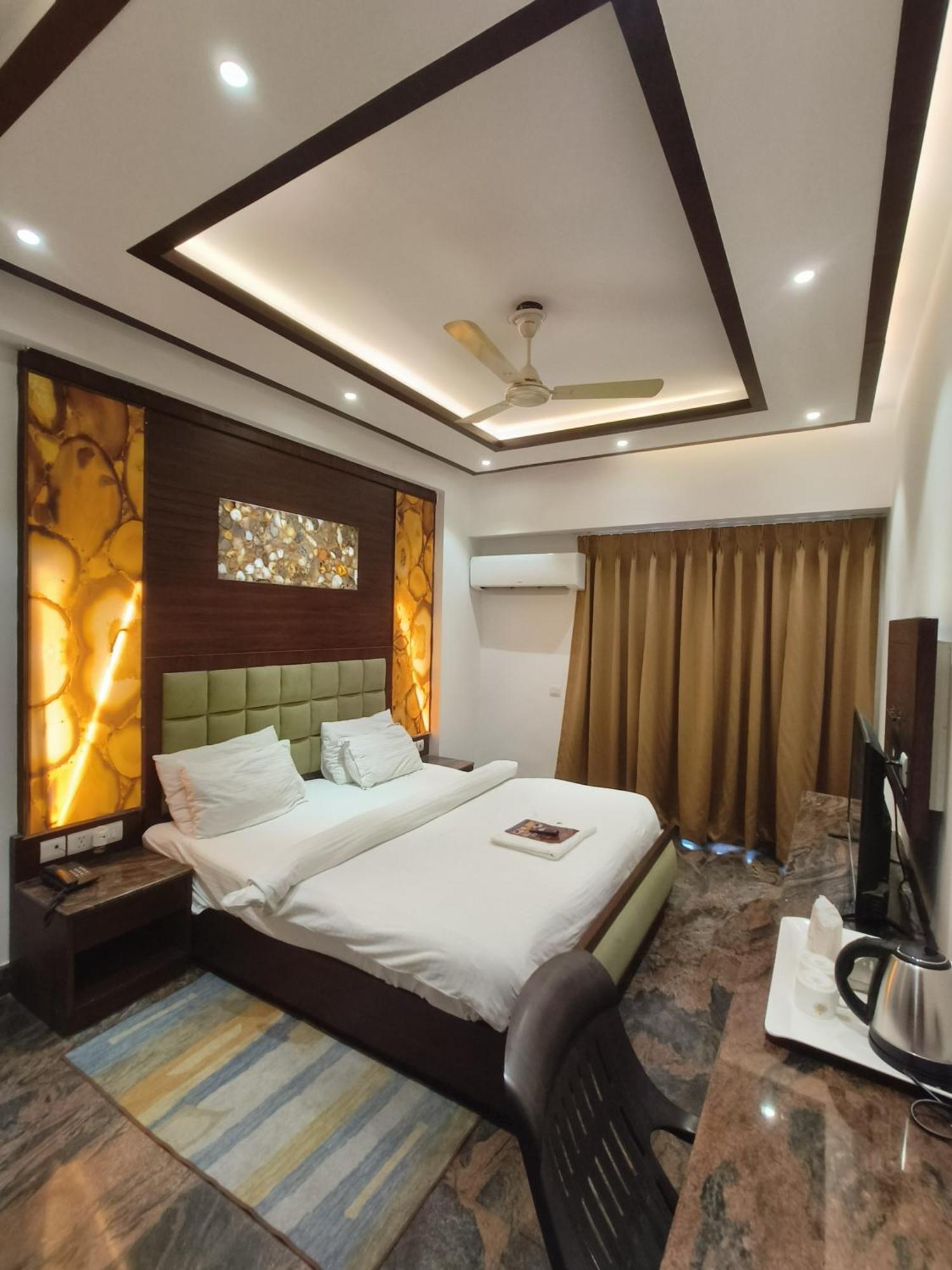 Jjk Rukmini Vilas Hotel & Banquet Muzaffarpur Eksteriør bilde