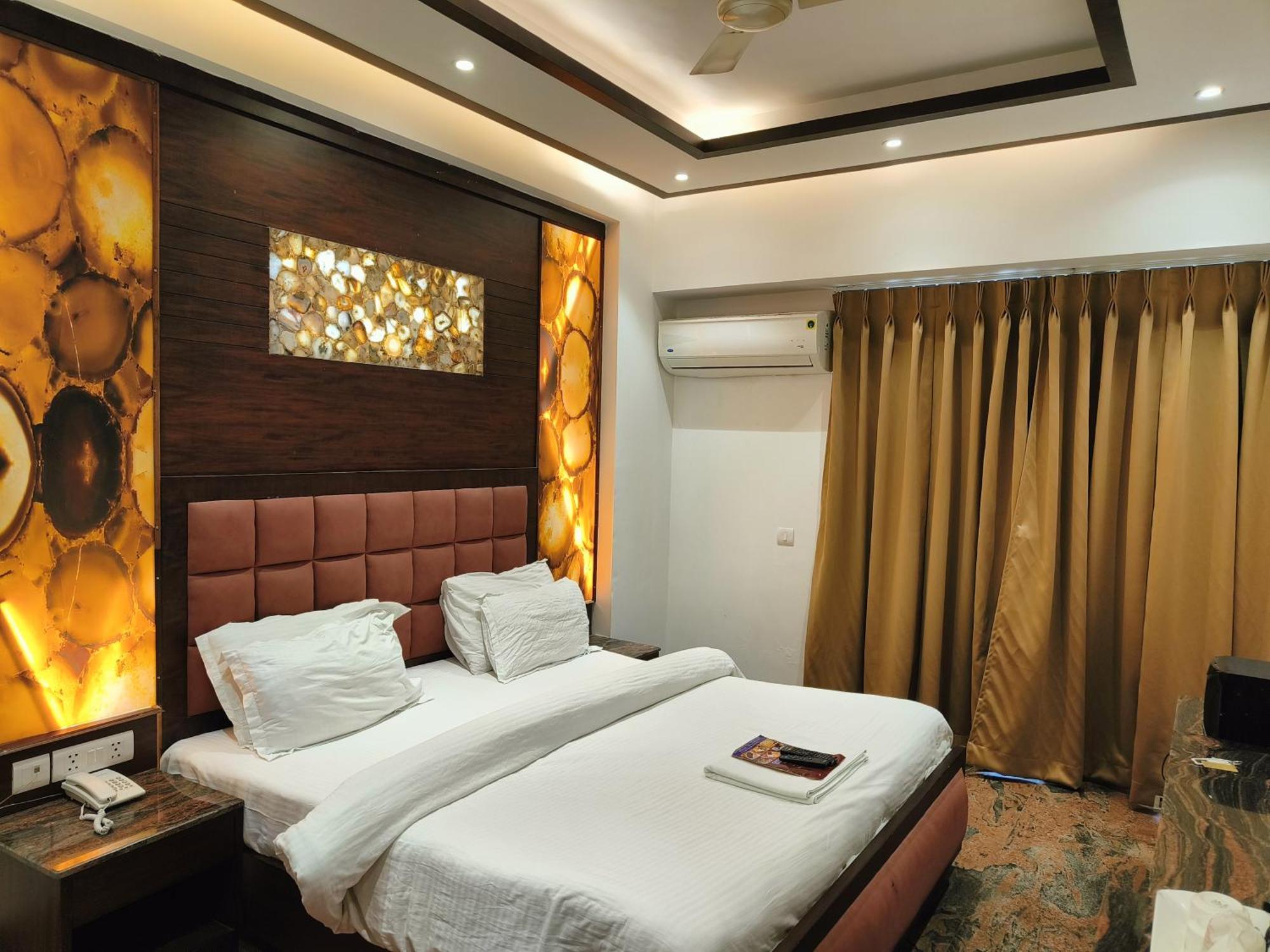 Jjk Rukmini Vilas Hotel & Banquet Muzaffarpur Eksteriør bilde