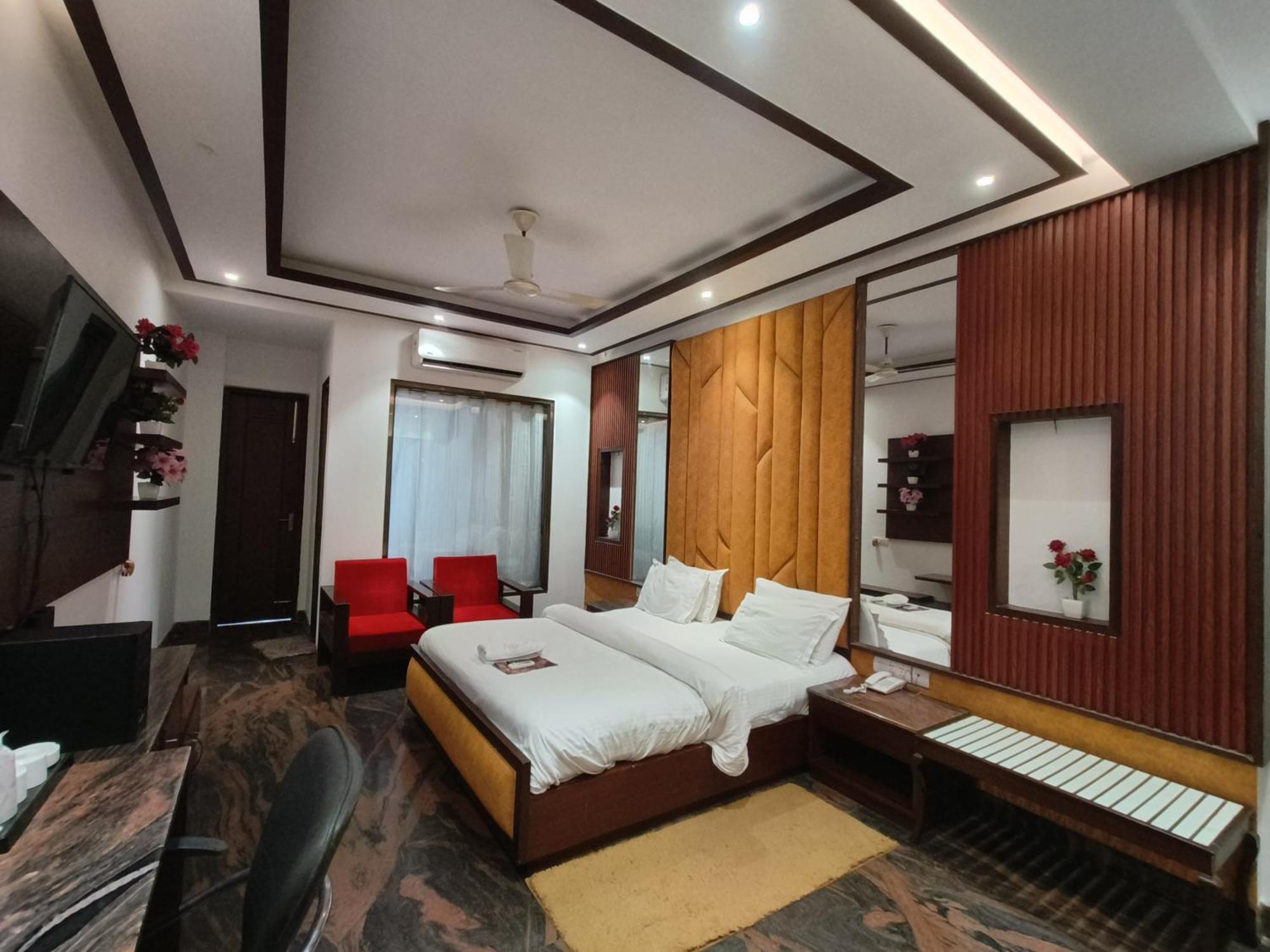 Jjk Rukmini Vilas Hotel & Banquet Muzaffarpur Eksteriør bilde