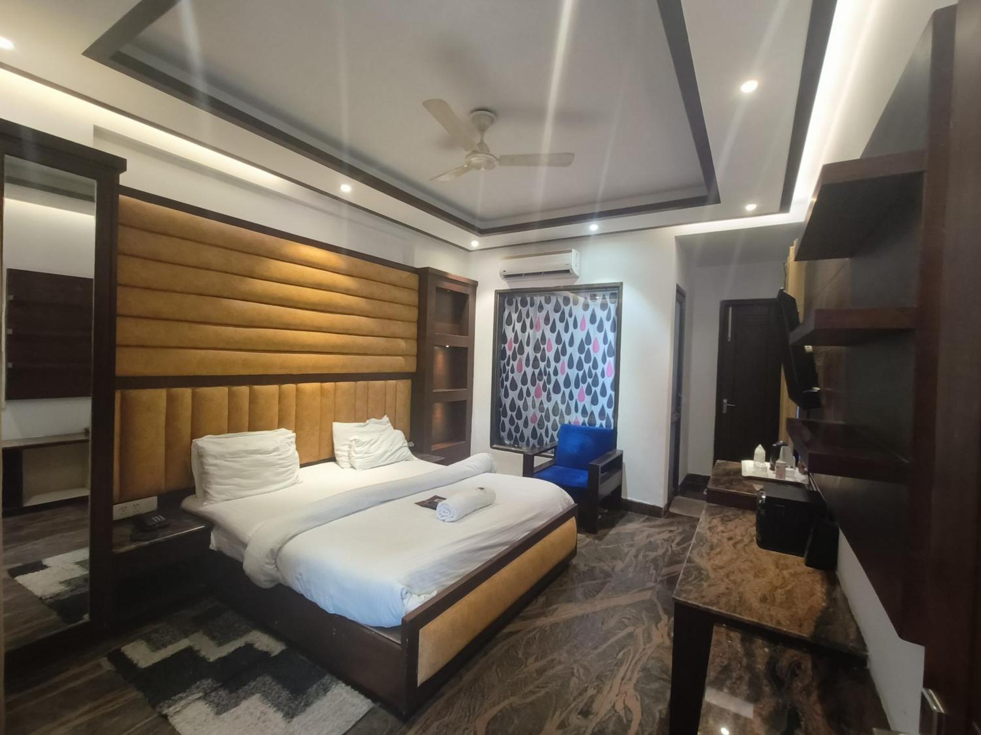Jjk Rukmini Vilas Hotel & Banquet Muzaffarpur Eksteriør bilde