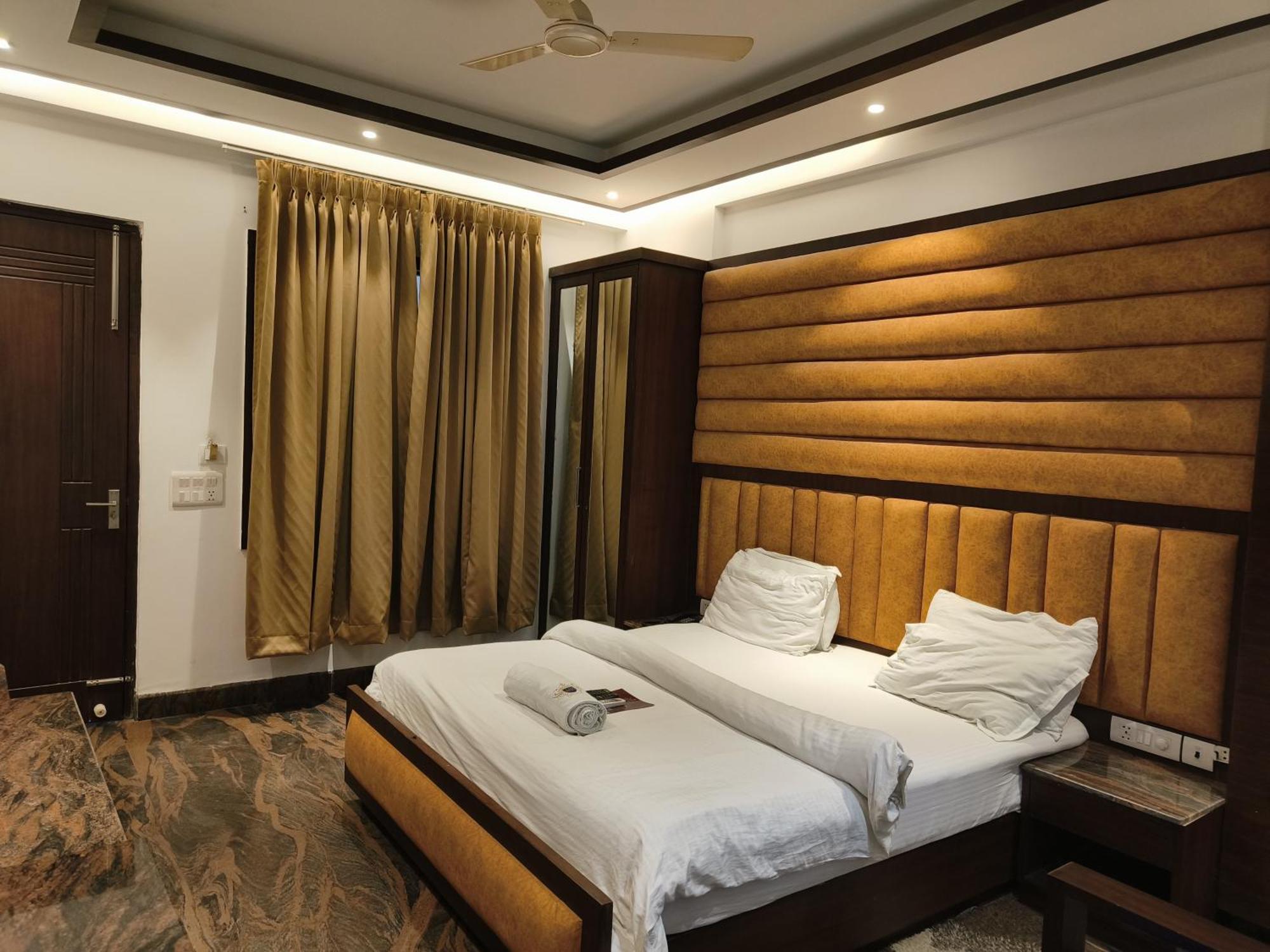 Jjk Rukmini Vilas Hotel & Banquet Muzaffarpur Eksteriør bilde